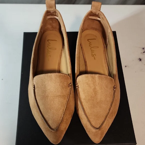 Lulu's NWOT Tan Leather Flats Slip-On Loafers - Picture 1 of 8